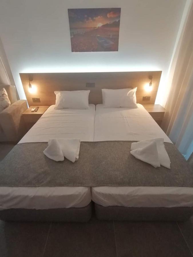 Ellenapa Apts & Studios Agia Napa Buitenkant foto